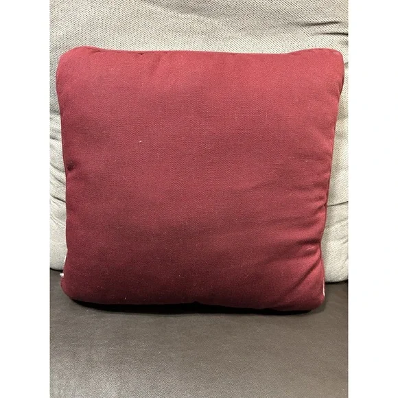 Maxine Tapestry Pillow Shoebox Hallmark classic Christmas miracle‎ throw pillow - Picture 5 of 5